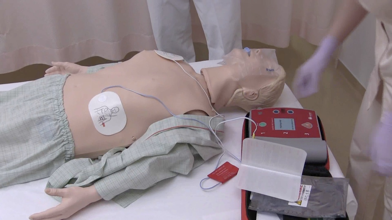 AED使用の手順